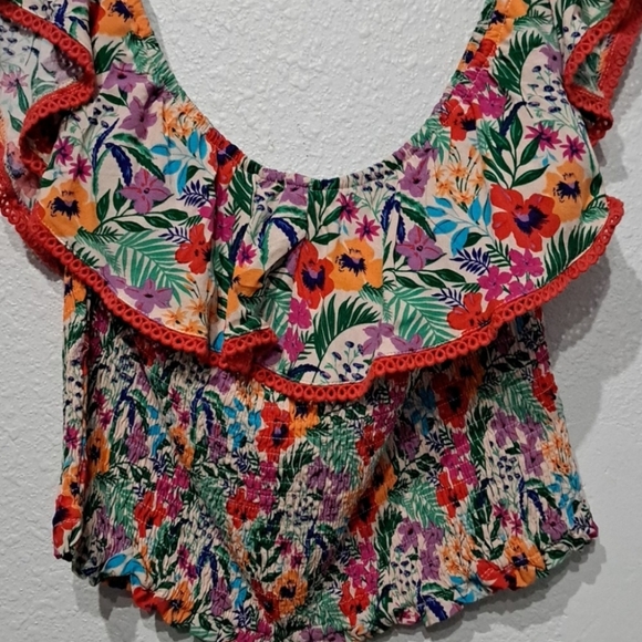 Lost + Wander Boho Ruffle Neck Floral Top - Picture 5 of 7